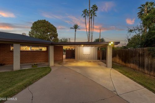 8051 14th Ave, Phoenix, AZ 85021-5631