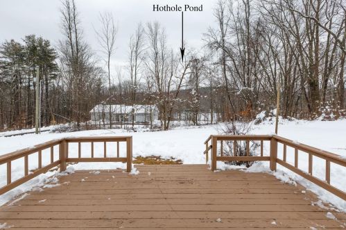 7481 School St, Concord NH  03307-0914 exterior