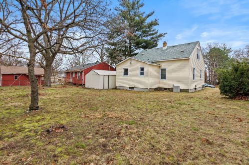 1321 Matilda St, Grand Rapids MI 49503-1343 exterior