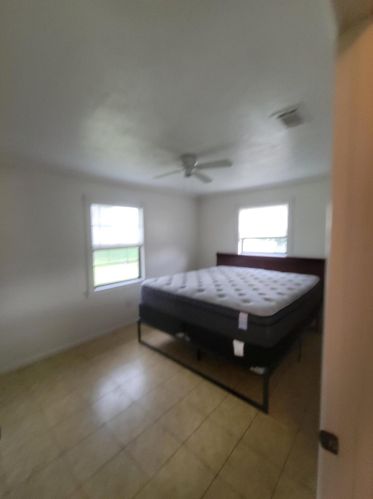 1433 Navajo Ln, Fort Pierce FL  34983-3147 exterior