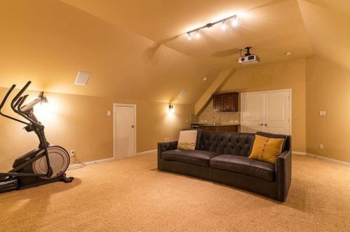 2775 Enclave Dr, Frisco TX 75034-0742 exterior