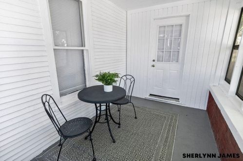 338 Hanover St, Grand Rapids, MI 49505-5011