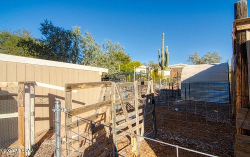 11251 Picture Rocks Rd, Tucson AZ 85743-9615 exterior