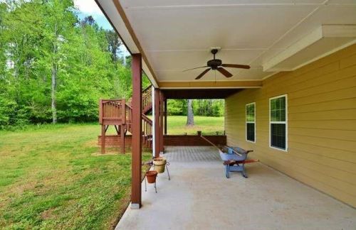 4591 Clarks Brg Rd, Gainesville GA 30506-2984 exterior