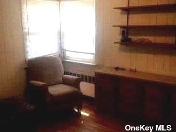 247 East Ave, Valley Stream NY  11580-3233 exterior