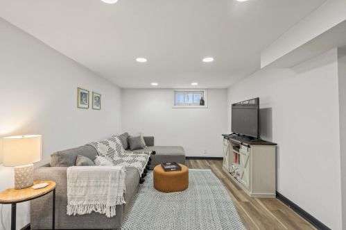 3751 85th St, Milwaukee WI  53222-2823 exterior