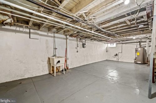 7016 Limekiln Pike, Philadelphia PA 19138-3130 exterior