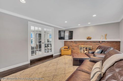 26 Brasch Blvd, Middletown NJ 07748-3161 exterior