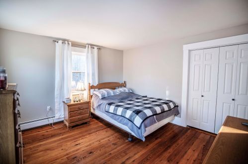 56 Walker St, Concord NH  03301-3162 exterior