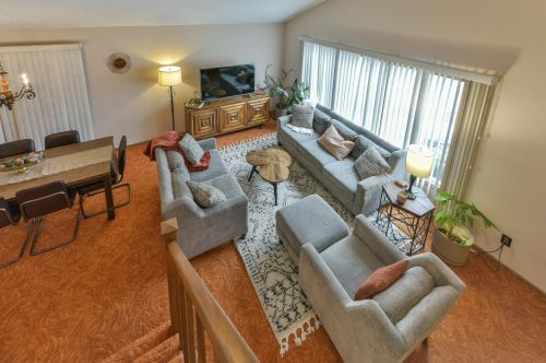 1811 Holmes Ct, Milwaukee WI 53221-3546 exterior