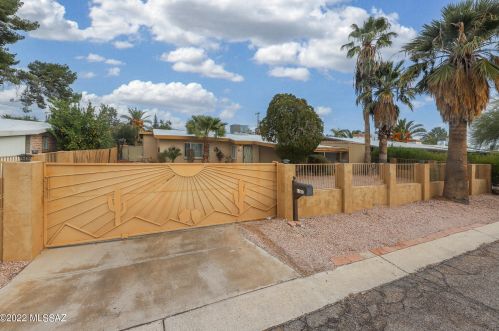 6161 20th St, Tucson, AZ 85711-5217
