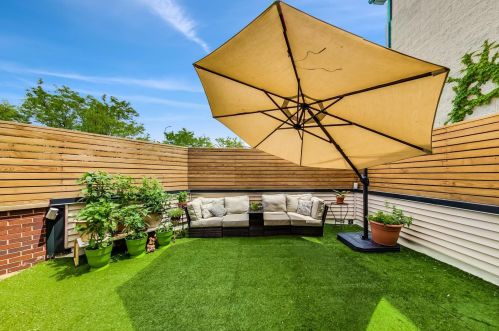 2047 Honore St, Chicago IL  60614-3910 exterior