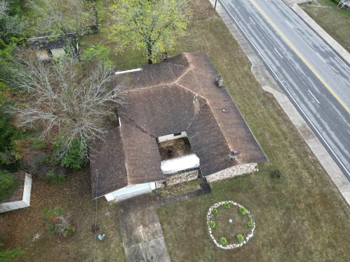 16 1st St, Defuniak Springs, FL 32435-2843