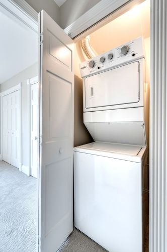 4721 Woodlawn, Chicago IL 60615-1920 exterior