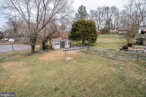 4110 Duvawn St, Alexandria VA 22310-2022 exterior