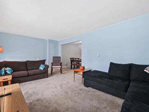 5160 King Arthurs Ct, Milwaukee WI 53221-3138 exterior