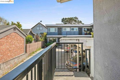 1118 Delaware St, Berkeley CA 94702-1620 exterior