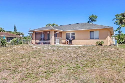 4110 18 Ave, Naples FL 34120-6308 exterior