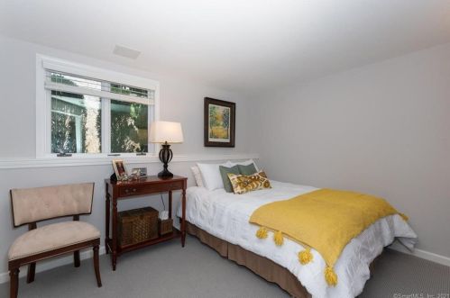 108 Old Belden Hl Rd, Wilton CT 06897-4218 exterior