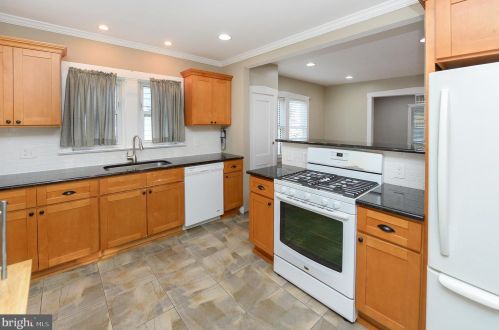 231 Addison Ave, Camden NJ 08108-1818 exterior