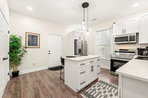 1714 Connally Dr, Atlanta GA  30344-2519 exterior