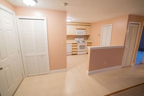 11 Gibbs St, Worcester MA  01607-1453 exterior