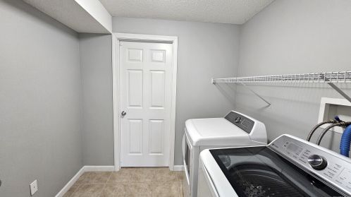 1158 Hartford Tpke, Vernon CT 06066-4513 exterior