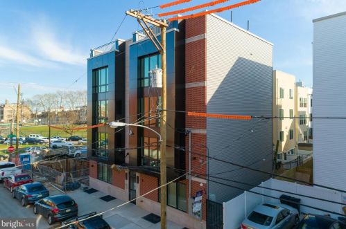 1910 Brown St, Philadelphia PA 19130-2008 exterior