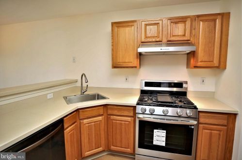 706 Wendover Ct, Dover NJ 07869-1641 exterior