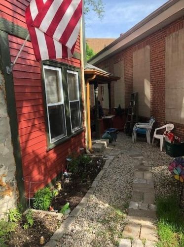 604 Blackstone St, Woonsocket RI  02895-1802 exterior