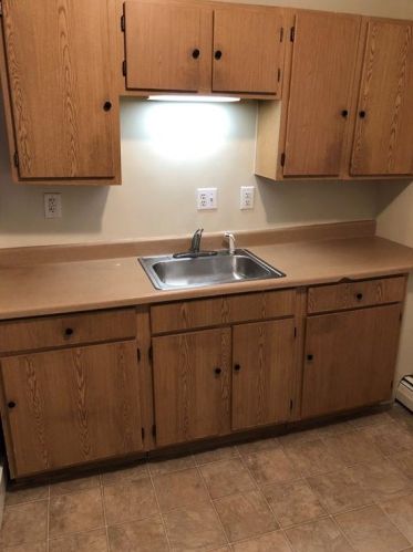 370 River St, Woonsocket RI 02895-1821 exterior