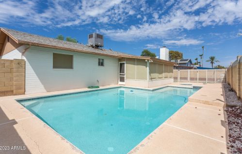 721 Apache Dr, Chandler AZ 85224-4324 exterior