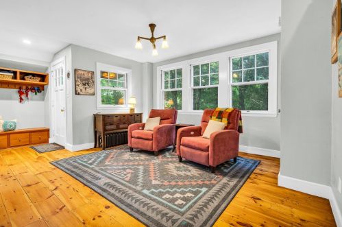 160 Craigie St, Portland ME 04102-2530 exterior