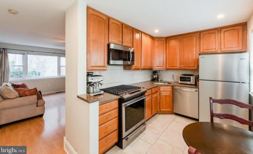 1231 Kater St, Philadelphia PA 19147-1817 exterior