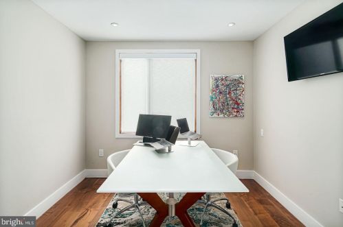 308 2nd St, Philadelphia PA 19133-0040 exterior