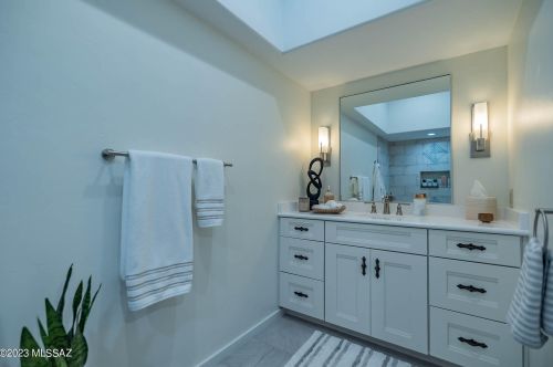 6730 Chapultapec Cir, Tucson AZ  85750-1001 exterior