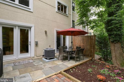 3815 White Post Ct, Alexandria VA 22304-6357 exterior