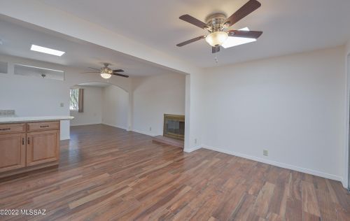 8105 Beverly St, Tucson AZ 85710-5929 exterior