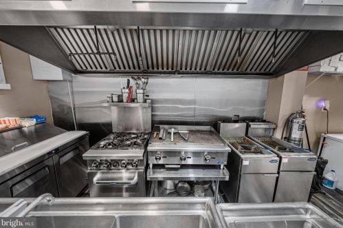 2652 Alder St, Philadelphia PA 19148-4908 exterior