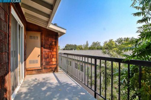 1965 Bonifacio St, Concord CA  94520-2288 exterior