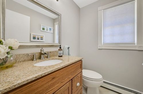 2 Trevor Ln, Worcester MA  01605-1081 exterior