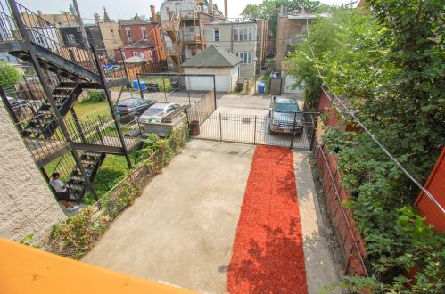 1817 Lawndale Ave, Chicago IL  60647-8350 exterior