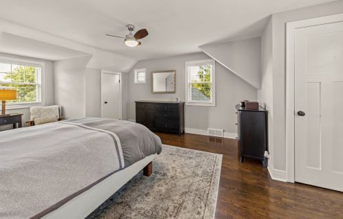 349 Arlington Ave, Elmhurst IL 60126-3546 exterior