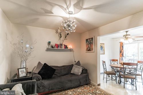 64 Liborio Ln, New Castle DE 19720-4651 exterior