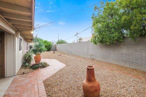 6441 Calle Altair, Tucson AZ  85710-5237 exterior