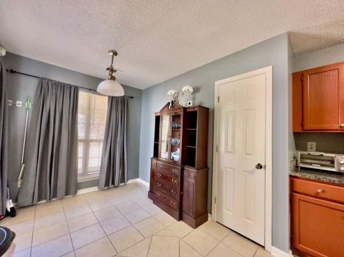 6300 Phillips Ct, Lithonia GA 30058-8922 exterior