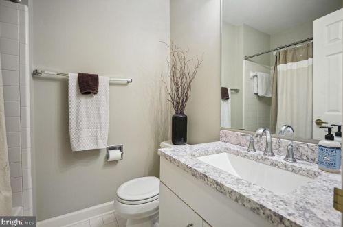 9906 Avenel Farm Dr, Rockville MD 20854-5410 exterior