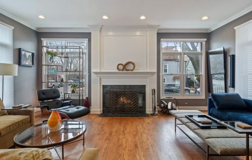 1800 Melrose St, Chicago IL  60657-2002 exterior