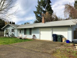2072 Wisconsin St, Eugene, OR 97402-1026