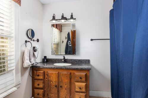 727 Chestnut St, Reed City MI  49677-1305 exterior